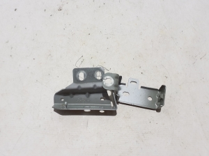 Polestar 2 II (2021–2026) Front fender bracket 32372512 - 2