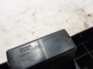 Dacia Duster P1310 (2024–2026) Rear bumper bracket 850906235R - 3