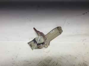 Front fender bracket - 5G0821135B