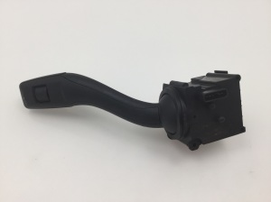 AUDI A4 B6 (2000–2005) Klaasipuhastite lüliti 8E0953503 - 4
