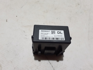 Dacia Duster P1310 (2024–2026) Control unit 285T35415R - 2