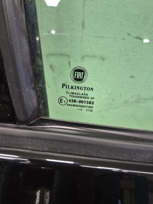 FIAT Panda (2012–2026) Front door and its parts - 5
