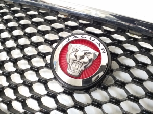 Jaguar XE (2015–2026) Iluvõre GX738B271AA - 3