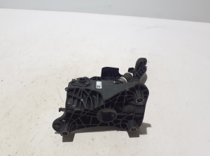 Dacia Duster P1310 (2024–2026) Siduripedaal 465402539R - 3