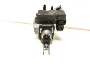TOYOTA Prius W50 (2015–2020) Brake master cylinder 4721047100 - 2