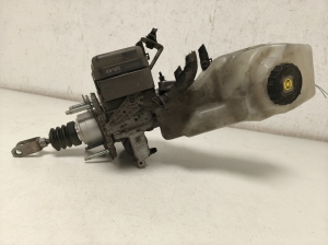 TOYOTA Prius W50 (2015–2020) Brake master cylinder 4721047100 - 3