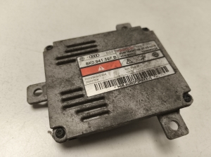 AUDI Q5 (2008–2017) Ksenoontulede juhtplokk 8K0941597B - 2