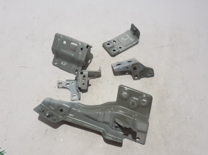 Dacia Duster P1310 (2024–2026) Front fender bracket 638E92393R - 2