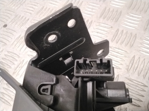 Polestar 2 II (2021–2026) Trunk lid lock 31485494 - 5