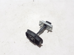 Dacia Duster P1310 (2024–2026) Rear side door opening limiter 824302052R - 3