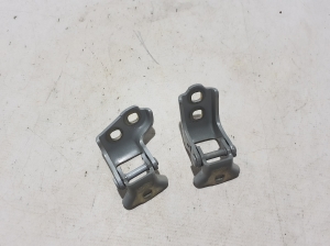 Dacia Duster P1310 (2024–2026) Esiukse ülemine hing 804006524R - 3