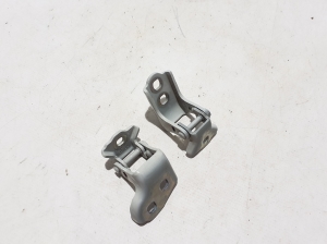 Dacia Duster P1310 (2024–2026) Rear side door upper hinge 804000464R - 2