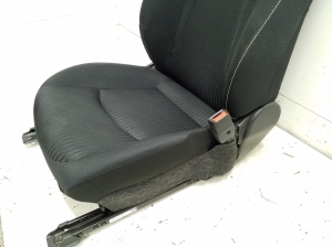 TOYOTA PRIUS Prime (2016–2022) Front seat and its parts - 3