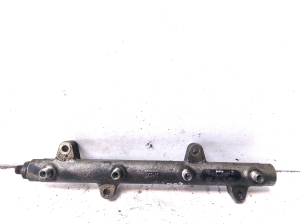 AUDI A8 D3 (2002–2010) Common Rail Kraftstoffleitung 057130089C - 2