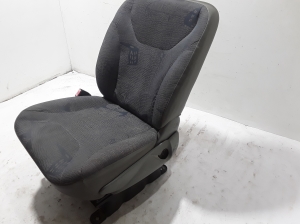 RENAULT Trafic II (2001–2014) Esiiste ja selle osad - 2