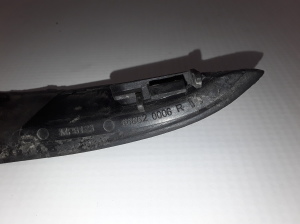 RENAULT Laguna III (2007–2015) Klaasipuhastite mehhanismi kate esiklaasi juures 668620006R - 3
