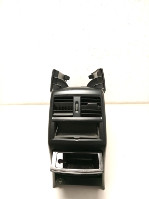 Mercedes Benz ML-Class 166 (2011–2015) Center console - 11