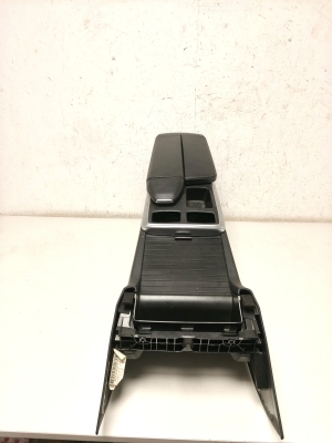   Center console  -  