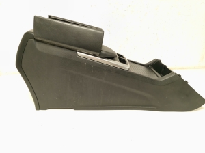 Mercedes Benz ML-Class 166 (2011–2015) Center console - 5