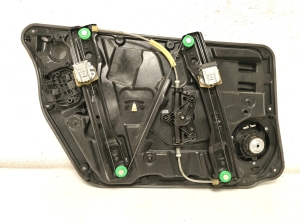 Mercedes Benz A-Class 176 (2012–2018) Priekšējo durvju logu pacēlājs un tā daļas A1767200279 - 4