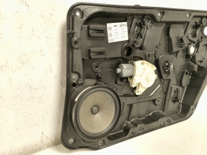 Mercedes Benz A-Class 176 (2012–2018) Priekšējo durvju logu pacēlājs un tā daļas A1767200279 - 6