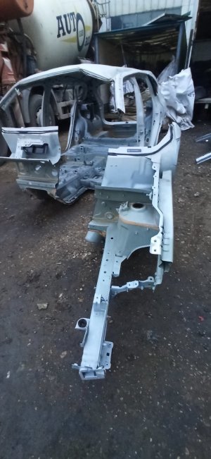 Dacia Duster P1310 (2024–2026) Front outrigger 641010876R - 3