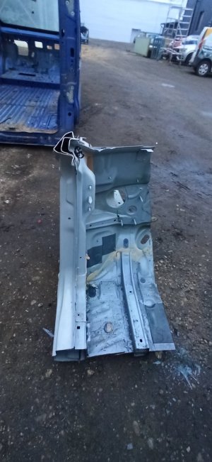 Dacia Duster P1310 (2024–2026) Front outrigger 641010876R - 4