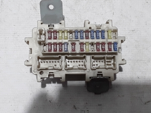 RENAULT Koleos (2007–2016) Fuse boxes - 4