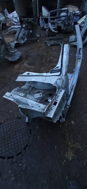 Polestar 2 II (2021–2026) Center pillar 32234134 - 2