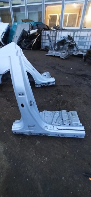 Polestar 2 II (2021–2026) Keskmine piilar 32234142 - 3