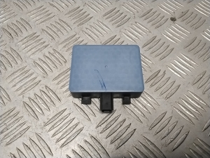 Polestar 2 II (2021–2026) Pimeda nurga radar Distronic 31652441 - 3