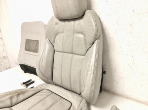 Land Rover Sport (2013–2026) Vordersitz und seine Teile - 8