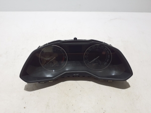   Instrument cluster  - 3V0920751C 