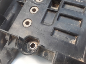 Skoda Kamiq (2019–2026) Batteriehalter 2Q091533 - 4