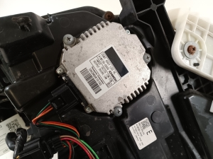 NISSAN Leaf I (2010–2017) Esituli 260103NL5A - 3