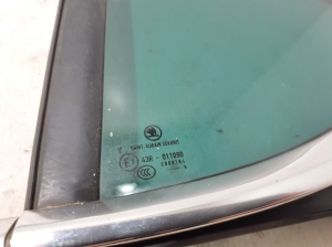 Skoda Superb (2015–2026) Aizmugurējo sānu durvju trīsstūrveida stikls 3V5845209BT - 3