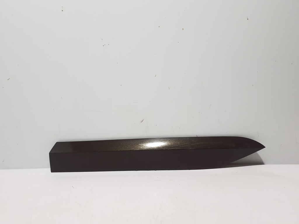 Skoda Superb (2015–2026) Rear side door molding 3V0854950E Skoda Superb (2015–2026) Rear side door molding 3V0854950E