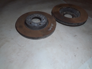Skoda Kamiq (2019–2026) Front brake disc 2Q0615301H - 2