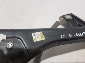 Skoda Superb (2015–2026) Front door window regulator 3V0837461A - 2