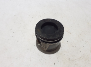 Piston et ses composants - 7701477819