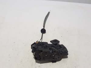 Skoda Superb (2015–2026) Rear side door lock 5TA839016H - 4