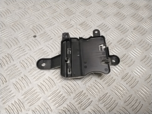 Sonstiger Halter - 32214057