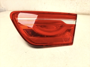   Tail light on trunk lid  - GX7315K272AG 