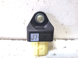Airbagsensor - 8983128040