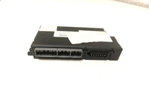 Steuergerät für Vordersitze - 8W8314D600AC