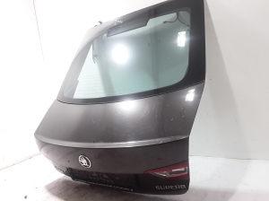 Skoda Superb (2015–2026) Trunk lid 3V5827023D - 4