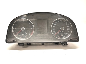   Kombiinstrument  - 2K0920866C 