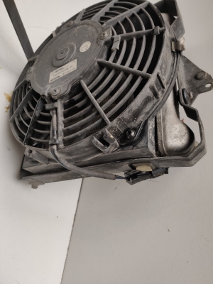 Mercedes Benz E-Class W211 (2002–2009) Õlijahuti A2115000400 - 5