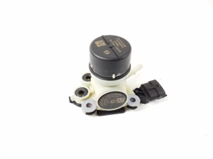 Jaguar XE (2015–2026) AdBlue pump GK725L272AA - 2