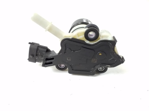 Jaguar XE (2015–2026) AdBlue pump GK725L272AA - 3